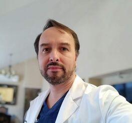 neurocirujano guadalupe Alejandro Flores Quintanilla - Neurocirujanos en Monterrey