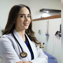 urologo merida Dra. Karla Ayala Pérez, Urólogo
