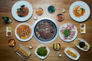 Aquí vivirás la autentica experiencia del barbecue coreano.