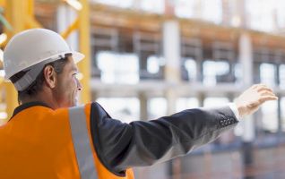 Master Builders Solutions es una marca especializada en la industria de la construcción, enfocada en productos para el mantenimiento, reparación y restauración de estructuras de cemento y concreto.